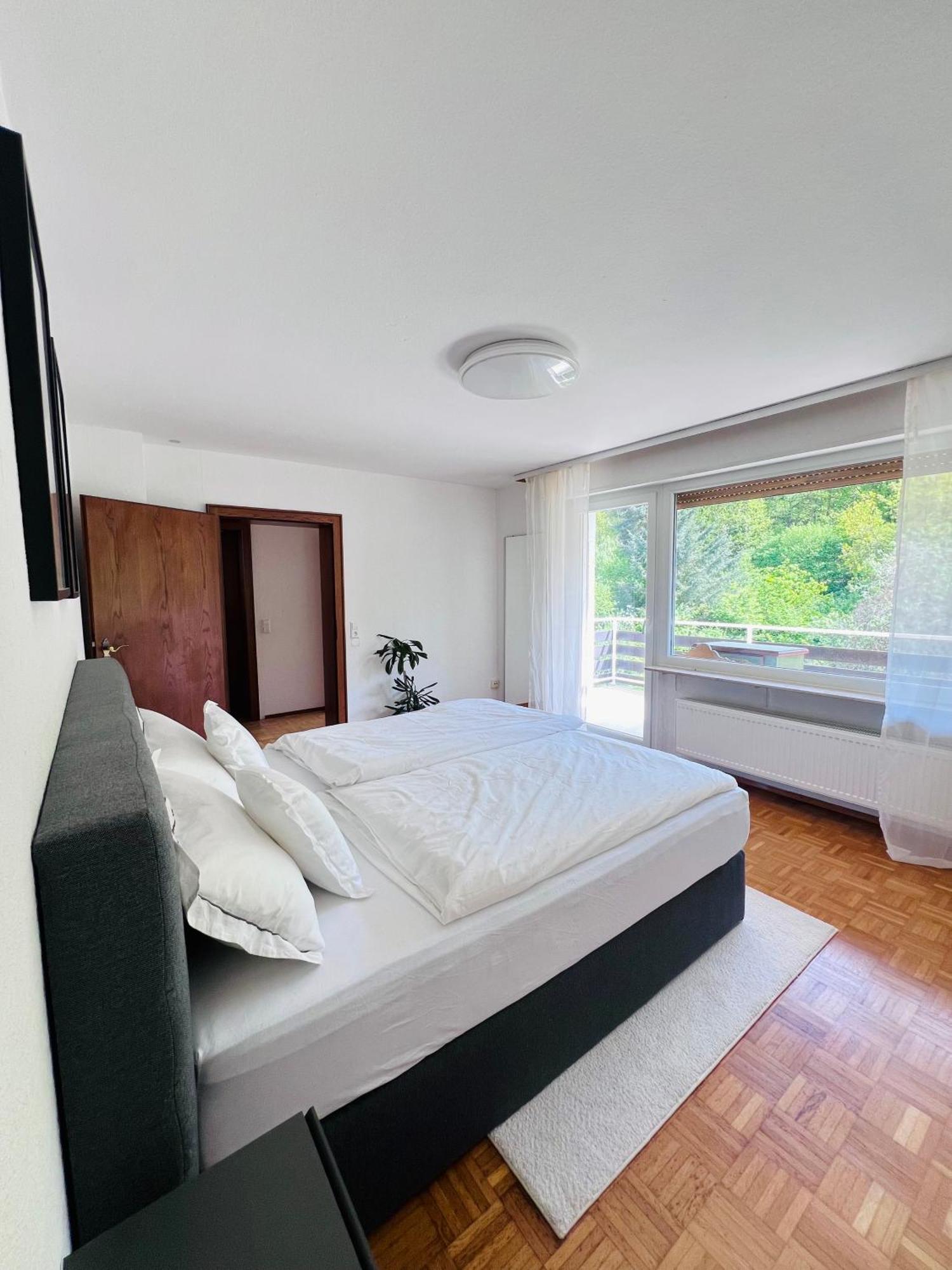 Privates Ferienhaus Mit Pool & Whirlpool Zentral In 巴特迪克海姆 外观 照片